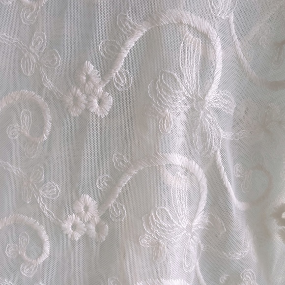 Maurice’s Lace Tank - Picture 3 of 4